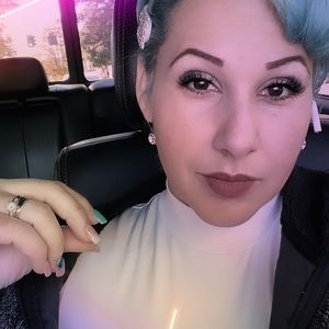 Meet your Posher, Diana